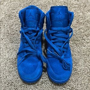 Jordan Blue High-Top Sneakers with Padded Ankle Support